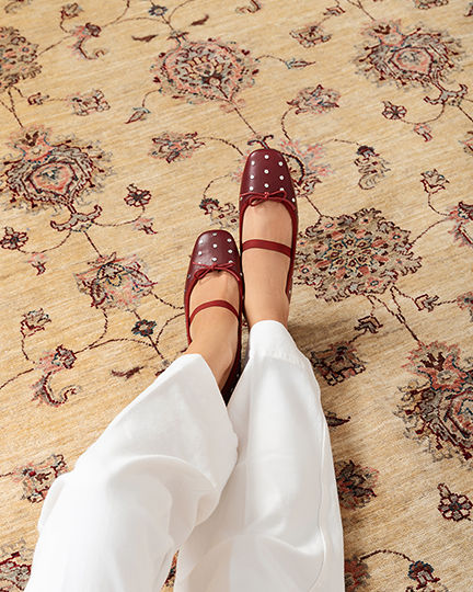 Ballerina a punta quadrata Emma Pelle Bordeaux con borchie